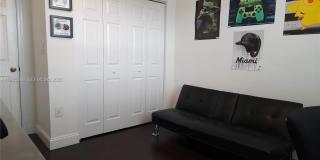 202 NE 36th Ter Gallery 46