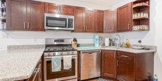 1926 BAINBRIDGE Street Gallery 8