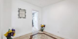 Golf Lover 4 Bed + Den and 3 Bath Pool Home in Lely Golf Estates Gallery 4