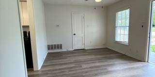 2/1 COMING SOON -NEWLY RENOVATED Gallery 14