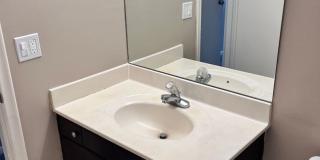 Bristol Square Apartments Gallery 126