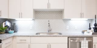 Magnolia off Henderson Gallery 3