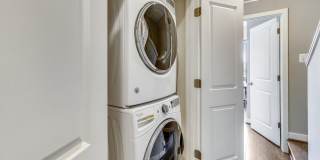 GREAT LOCATION!! Stunning 3BD/3.5BA luxury 4-level townhouse! Gallery 34