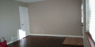 Mountain View 2 Bedroom 1 Bath Duplex on a Hill Gallery 17