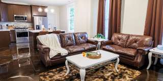 Room in 3 Bedroom Home in Atlanta West End Gallery 3