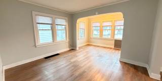 2 Bedroom House - Updated $875 Gallery 1