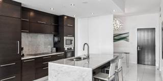 900 Biscayne Boulevard Gallery 10