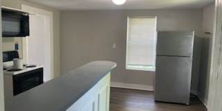 2 Bed/2 Bath Garage Apartment 2 Bed/2 Bath Garage Apartment Gallery 4