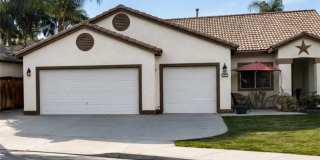 292 Spinnaker Gallery 1