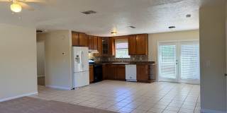 3 bedroom 2 bath 1 Car Garage Single Family Home Gallery 8
