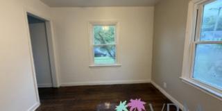 1306 North Kaley Street Gallery 17