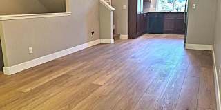 Beautiful 2BD/1.5BA Condo located in the Edgewater at South Hill Gallery 6