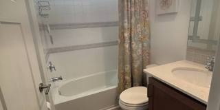 211 NE Coastal Gallery 10