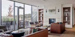 Helm Helm Gallery 42