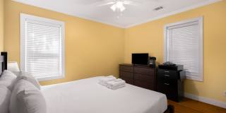 402 E 64th St Gallery 17