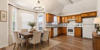 LIMITED-TIME MOVE-IN SPECIAL: Receive two weeks of free rent with an approved application and lease start by August 15th! Gallery 7