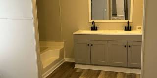 97 White Oak Village Gallery 16