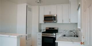21004 Henrietta Gallery 1