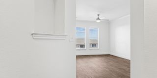Lauren Gallery 11