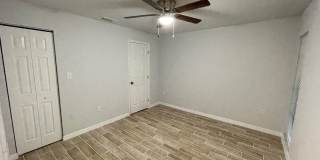 Beautiful Single Family Home! $2395/1085ft2-South Sarasota, 3-Bed/2-Bath, Fully Renovated: Annual Rental! Gallery 19