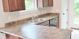 Beautiful Town Home with Garage in Chelsea... Available to View Now!!! Gallery 8