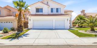 Spacious 4-Bedroom Home with Fireplace, 3-Car Garage & Great Backyard Spacious 4-Bedroom Home with Fireplace, 3-Car Garage & Great Backyard Gallery 1