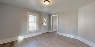 83 Brook Street - B Gallery 1