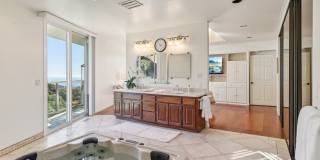 La Jolla Home with Ocean Views! Solar and AC Gallery 22