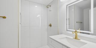 4044 W Kamerling Avenue Gallery 7