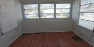 Affordable 3 bed/ 2 bath Mobile Home Available NOW! Gallery 11