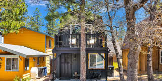COZY BIG BEAR FURNISHED CABIN Gallery 1