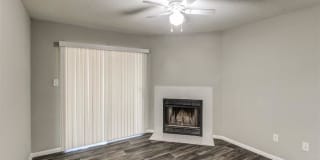 Hub at 934 Apartments Gallery 25