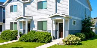 1093 Twin Lakes Avenue Gallery 1