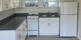 1131 N Vista St Gallery 1