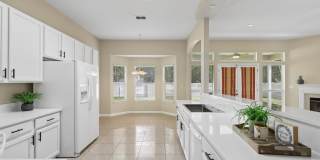 2070 THORNHILL Drive Gallery 6