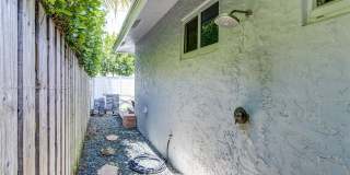 309 Oak St Gallery 20