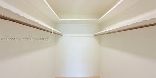 1302 NE 191st St Gallery 15