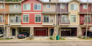 Lovely 3 BR | 2.5 BA Townhome | Hillsboro | Minutes from Orenco Station | Excellent Location! Gallery 1
