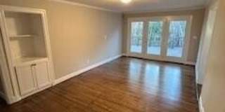 1621 Craig Street Gallery 8