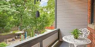 Stunning Victorian Duplex for Rent Gallery 10