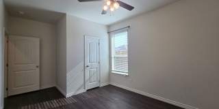 5401 Rose Garden Lp (A/B) Gallery 18