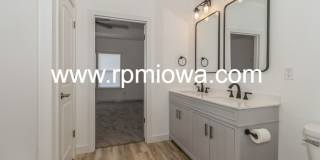 STUNNING HOME!! 4 Bed, 3 Bath Home in Altoona STUNNING HOME!! 4 Bed, 3 Bath Home in Altoona Gallery 26