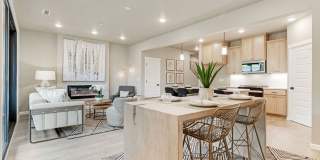 Luxury Townhome for Lease at the Courtyards at Hidden Crest - 7013 NE 132nd Way Gallery 11