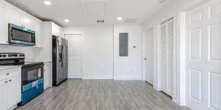 4959 Southeast Primrose Way unit 2 Gallery 1
