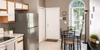 1025 Bartlett Court Gallery 4