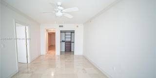 20201 E Country Club Dr Gallery 16