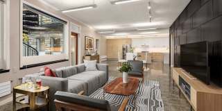 2560 Dexter Ave N Gallery 1