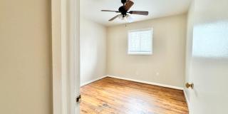2 Bedroom Apartment Convenient to UNCG & Downtown Greensboro Gallery 8