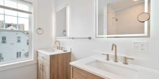 Beautifully Updated Two Bedroom Townhouse! Beautifully Updated Two Bedroom Townhouse! Gallery 4