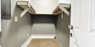 Single Family Home with Bonus Room & Loft! Gallery 14